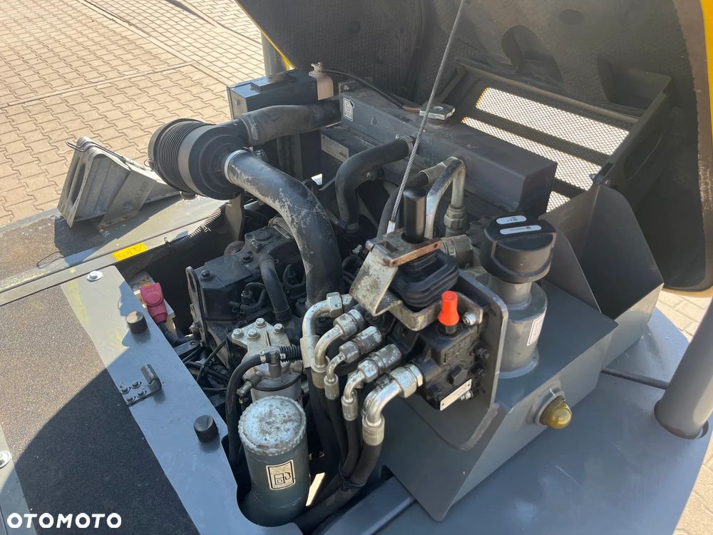 Wacker Neuson 2001 - 16