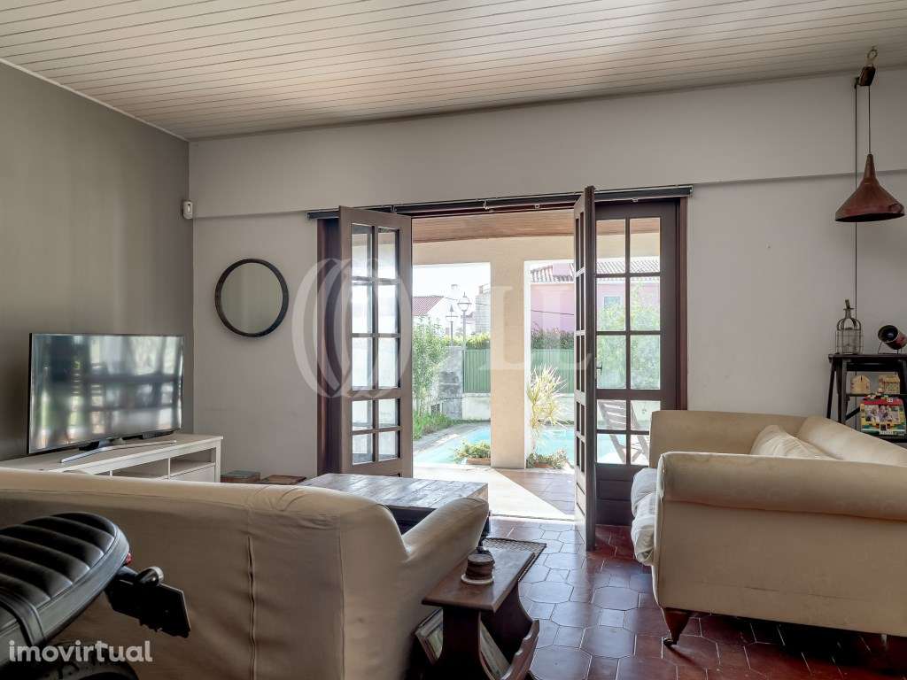 Moradia T5 com jardim e piscina em São Pedro, Cascais - Grande imagem: 2/31