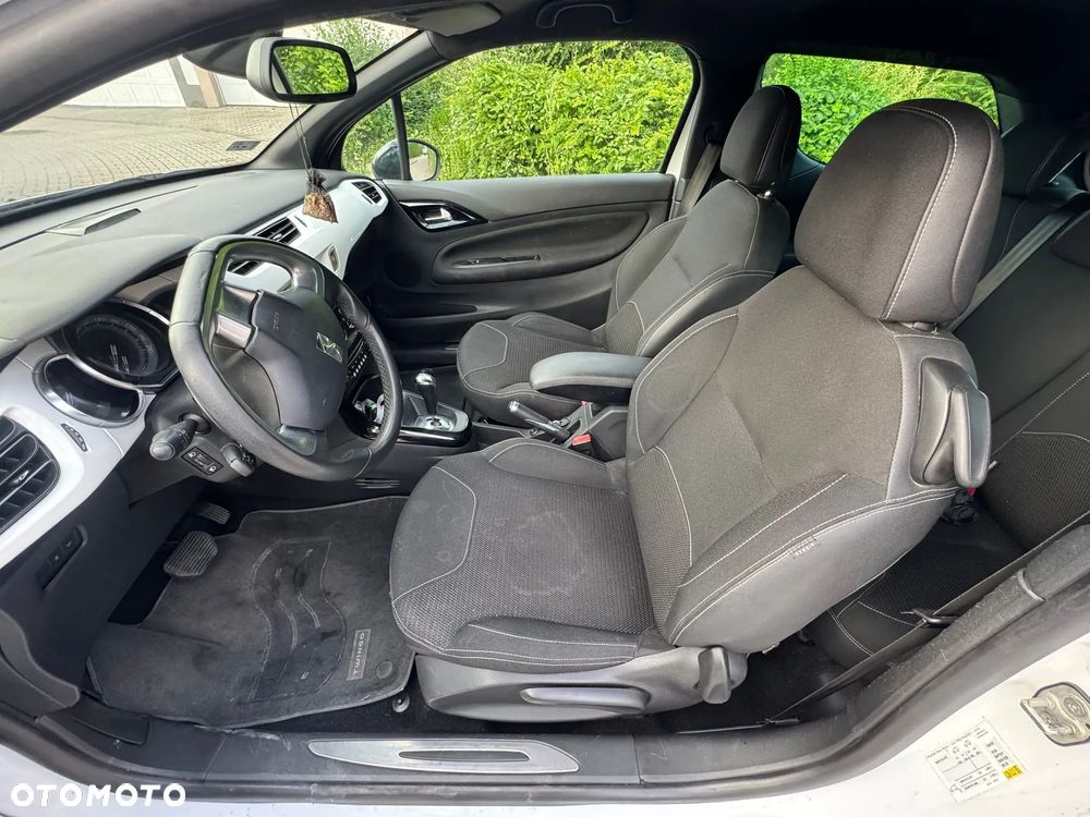 Citroën DS3 1.6 e-HDi SoChic MCP - 10