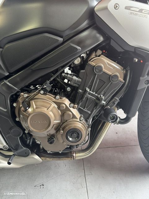 Honda CB - 4