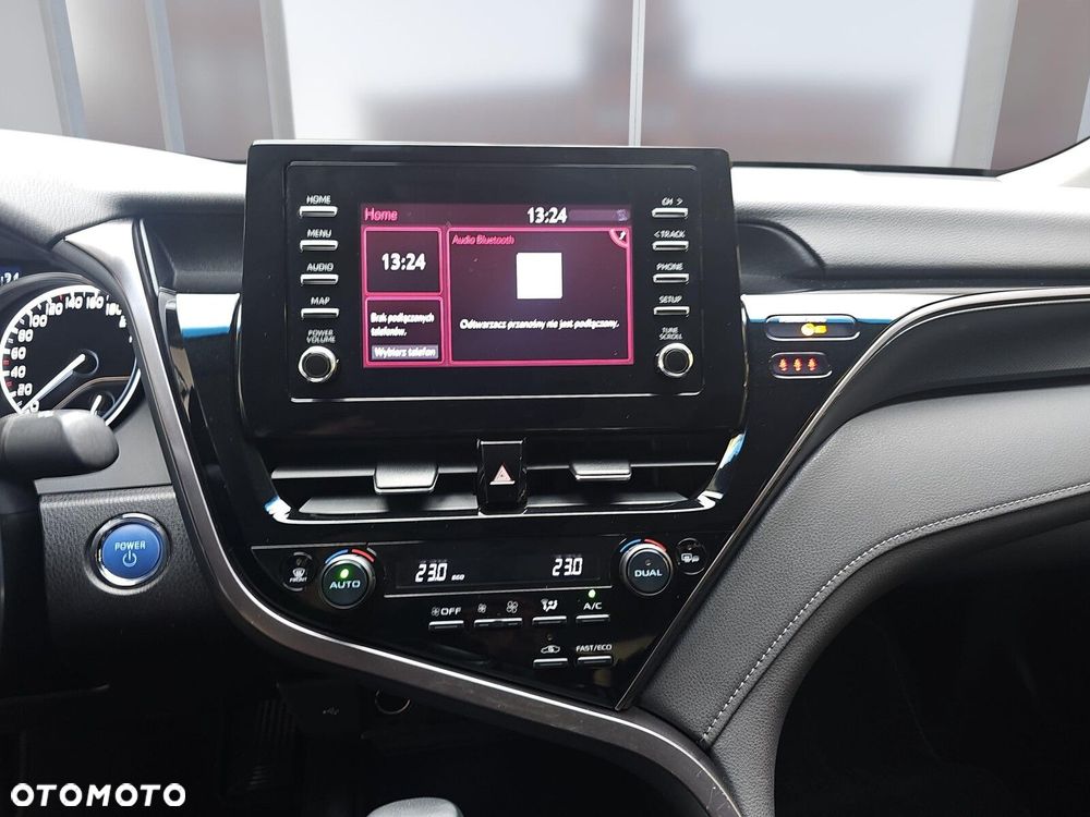 Toyota Camry 2.5 Hybrid Comfort CVT - 18