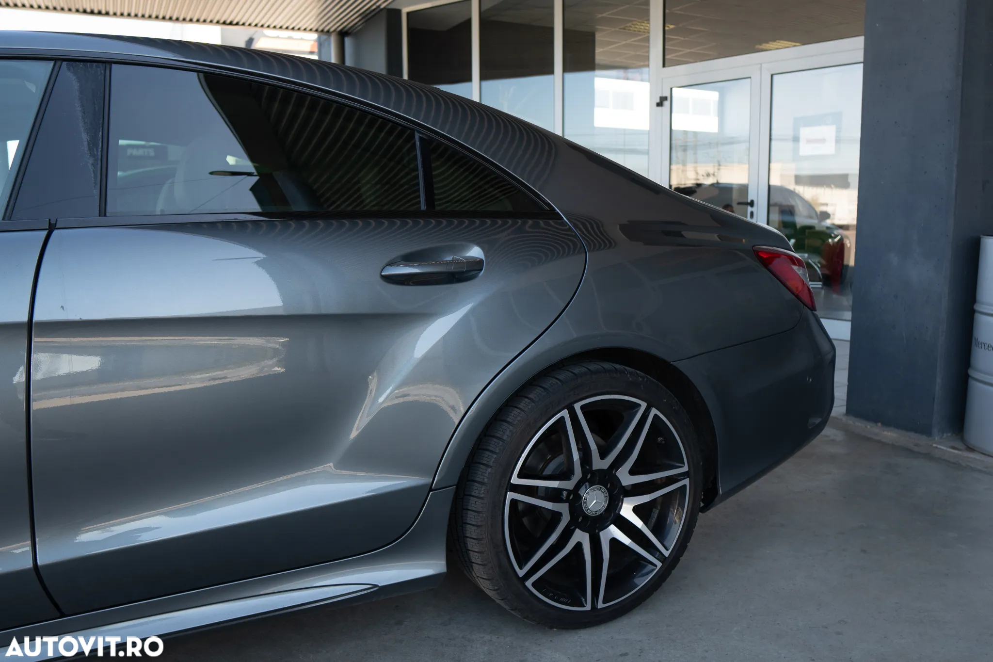 Mercedes-Benz CLS 350 d 4MATIC Aut - 12