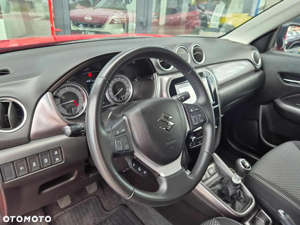 Suzuki Vitara 1.4 Boosterjet SHVS Premium 2WD - 11