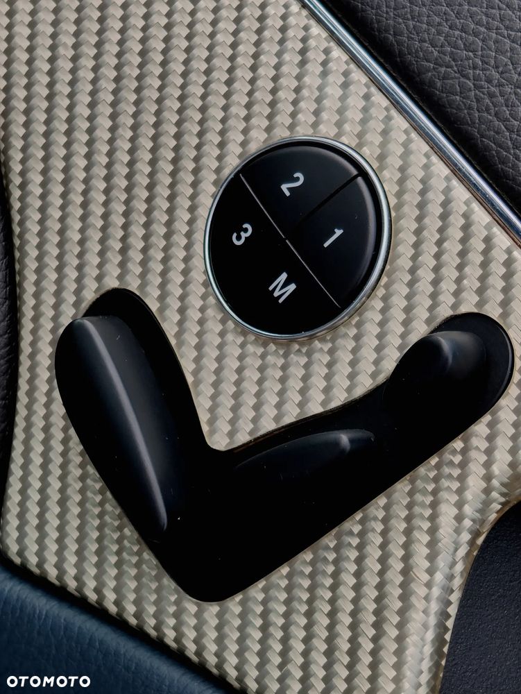 Mercedes-Benz Klasa E 55 AMG Automatik - 18