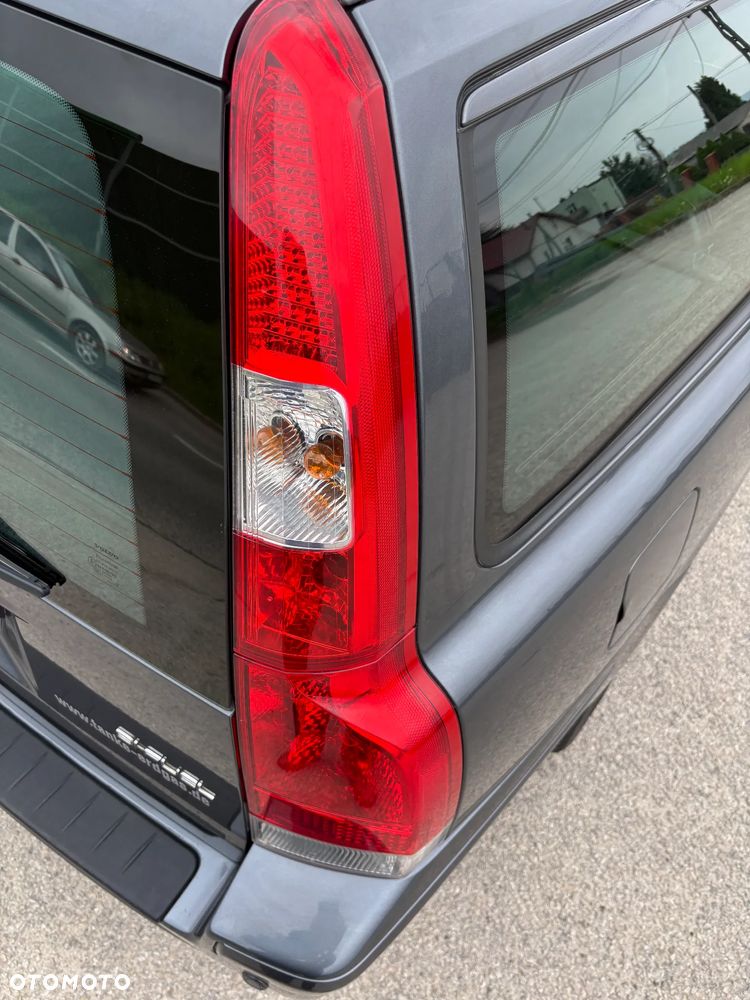 Volvo V70 2.4 Momentum - 38