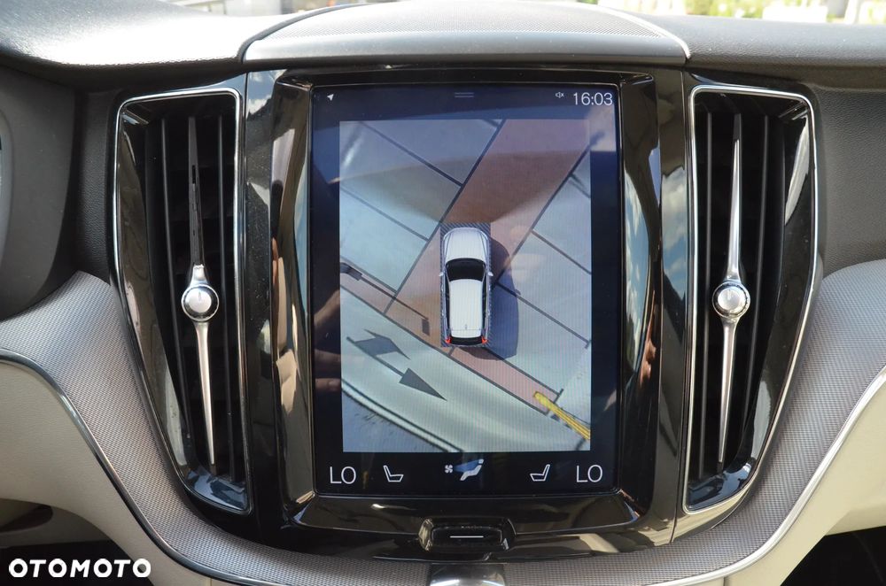 Volvo XC 60 T5 AWD Inscription - 32