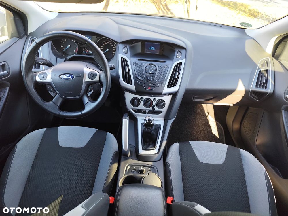 Ford Focus 1.6 TI-VCT Champions Edition - 26