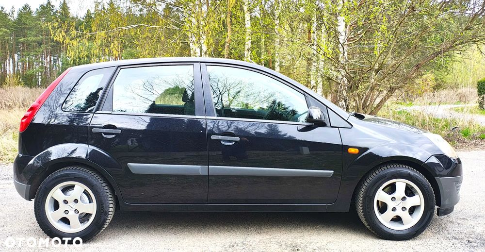 Ford Fiesta 1.3 Ambiente - 10