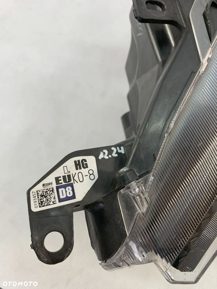 Toyota Yaris 4 IV 20r Reflektor lewy lampa lewa 2020 - 5