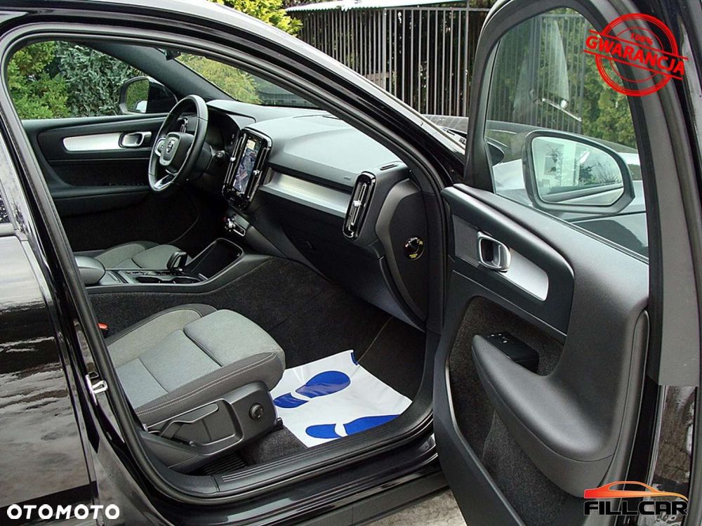 Volvo XC 40 B3 Ultra Dark - 12