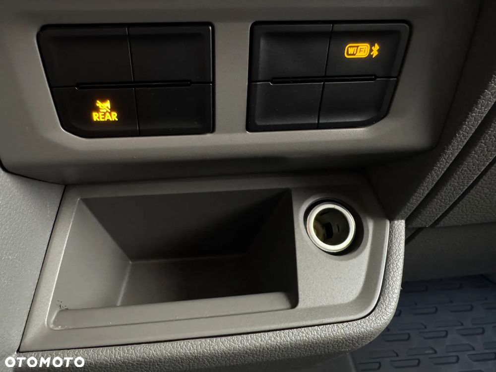 Volkswagen E-CRAFTER - 26