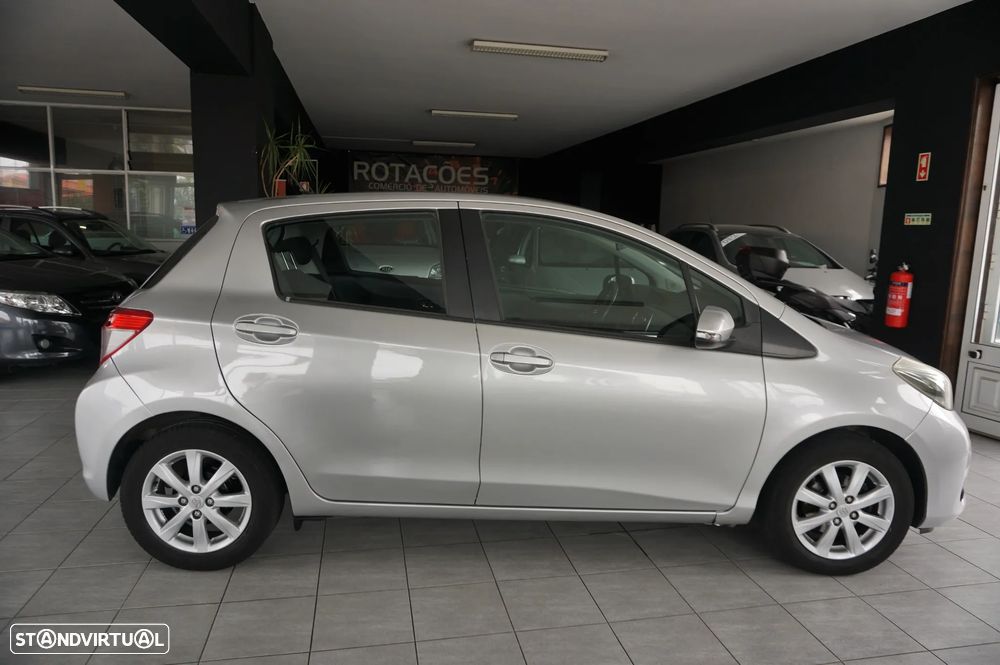 Toyota Yaris 1.0 VVT-i Comfort+P.Style - 6