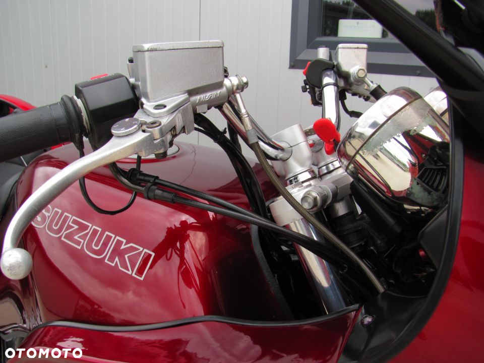 Suzuki GSX - 9