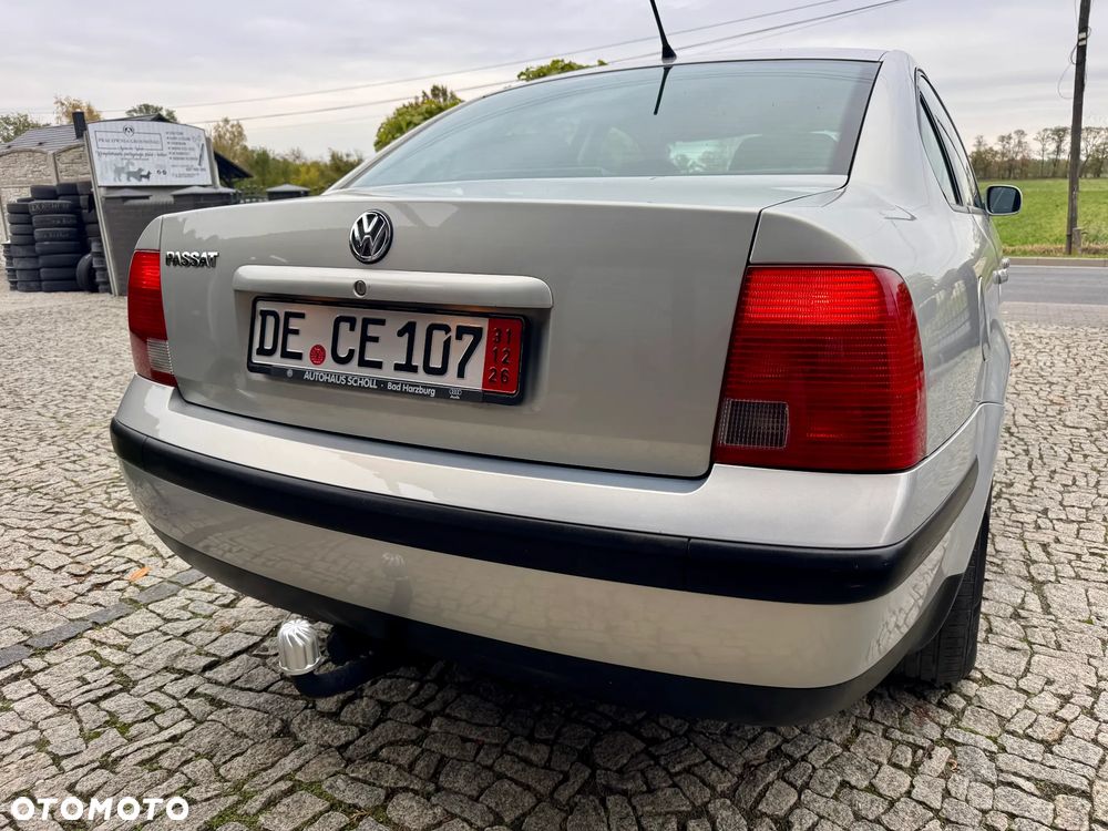Volkswagen Passat 1.8 Comfortline - 39