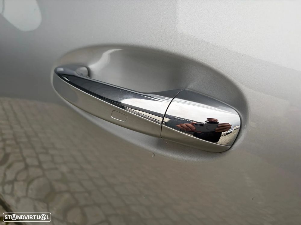 Mercedes-Benz GLA 180 d Progressive - 4