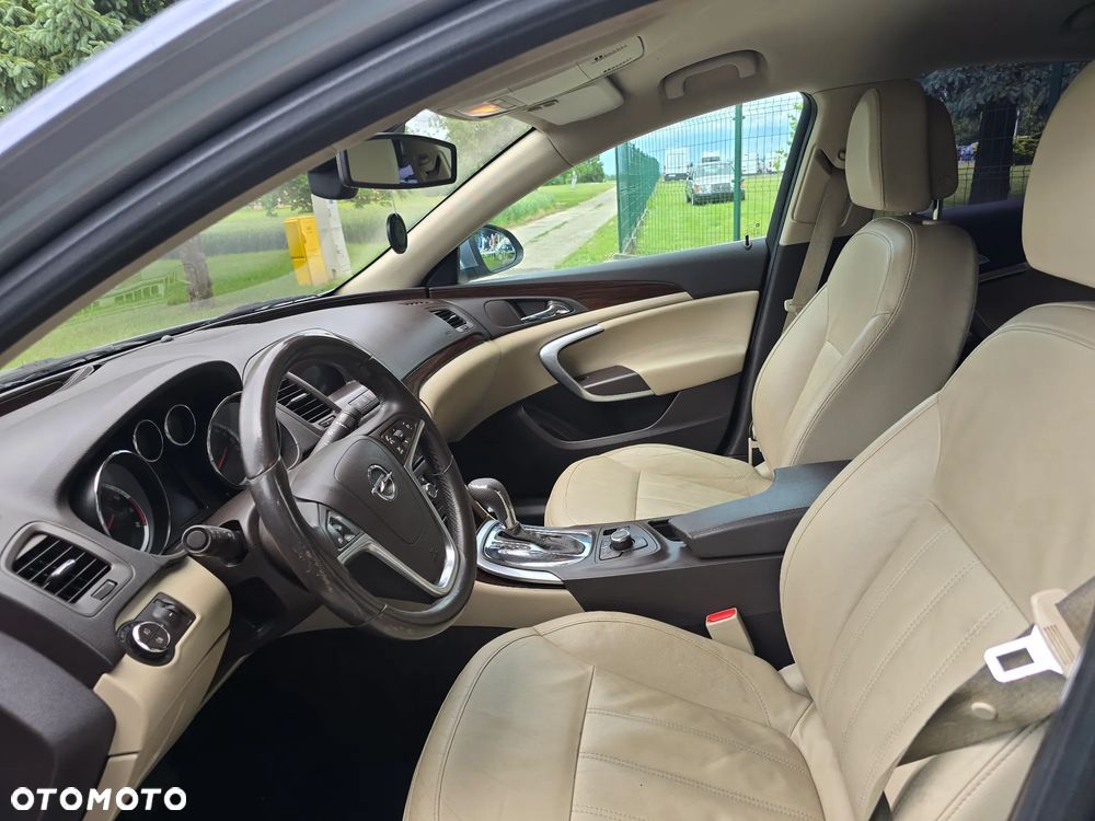 Opel Insignia - 2
