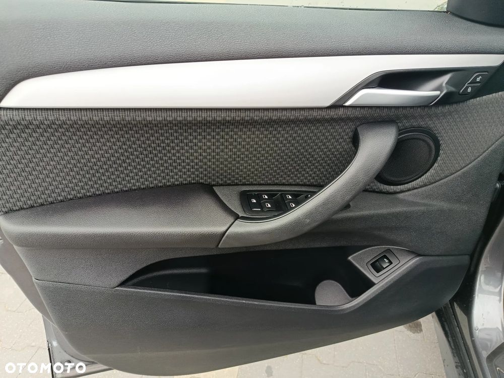 BMW X1 sDrive18i GPF Sport Line - 27