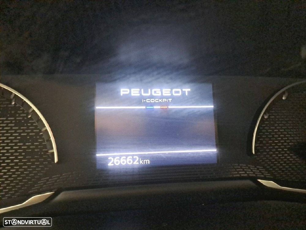 Peugeot 2008 1.2 PureTech Active - 13