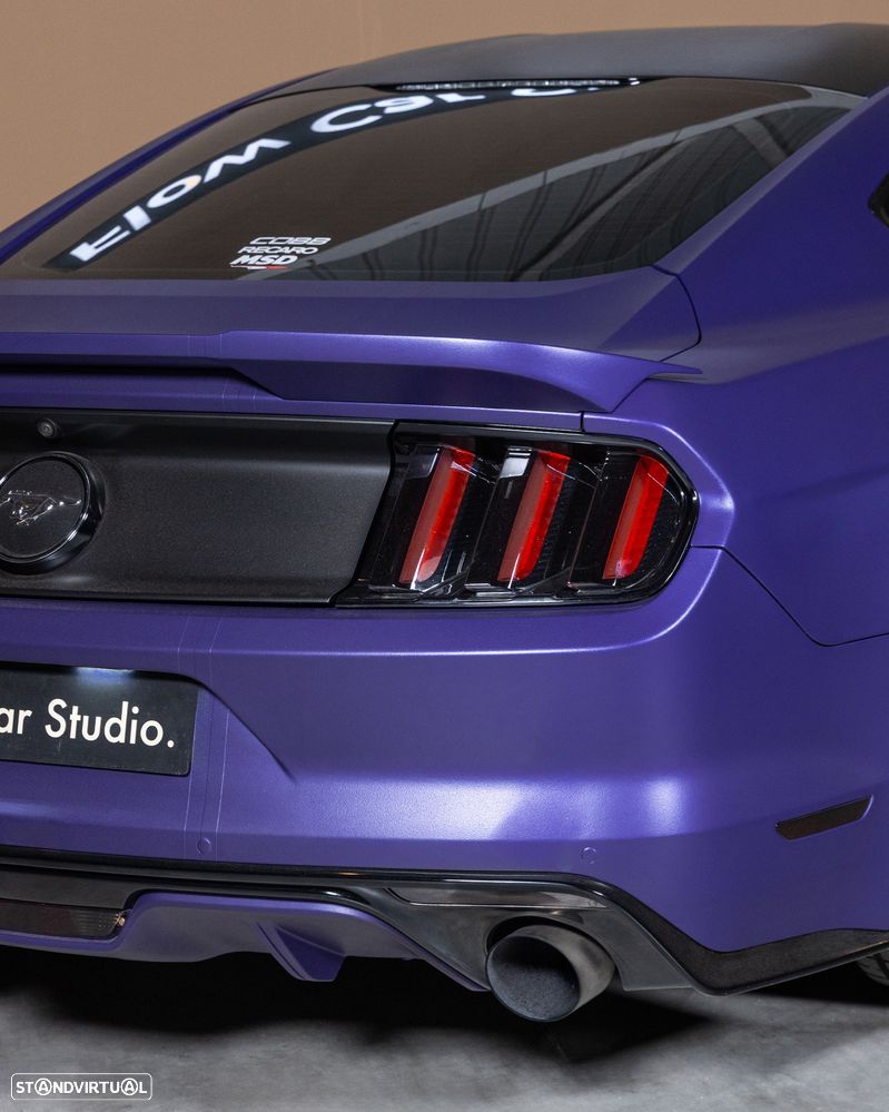 Ford Mustang 2.3 Eco Boost - 6