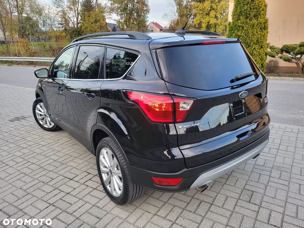 Ford Kuga - 17