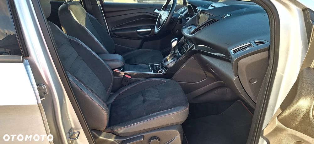 Ford Kuga 2.0 TDCi 4x4 ST-Line - 20