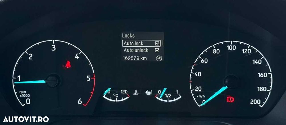 Ford TRANSIT CUSTOM L2H3 - 24