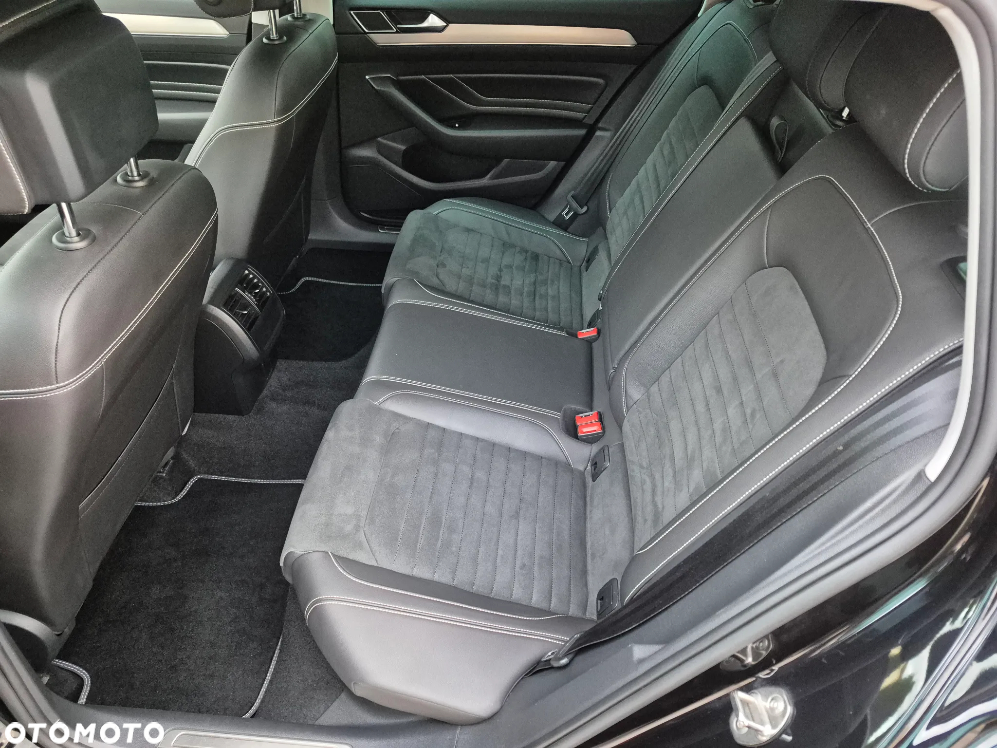 Volkswagen Passat 2.0 TDI 4Mot Elegance DSG - 6