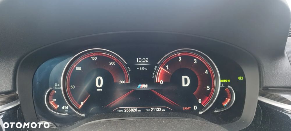 BMW Seria 5 520d M Sport - 8