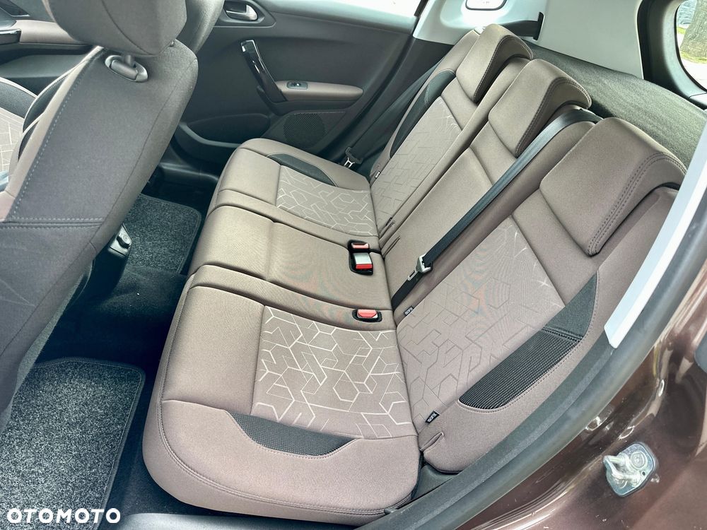 Peugeot 2008 - 23