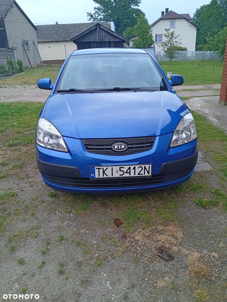 Kia Rio - 1