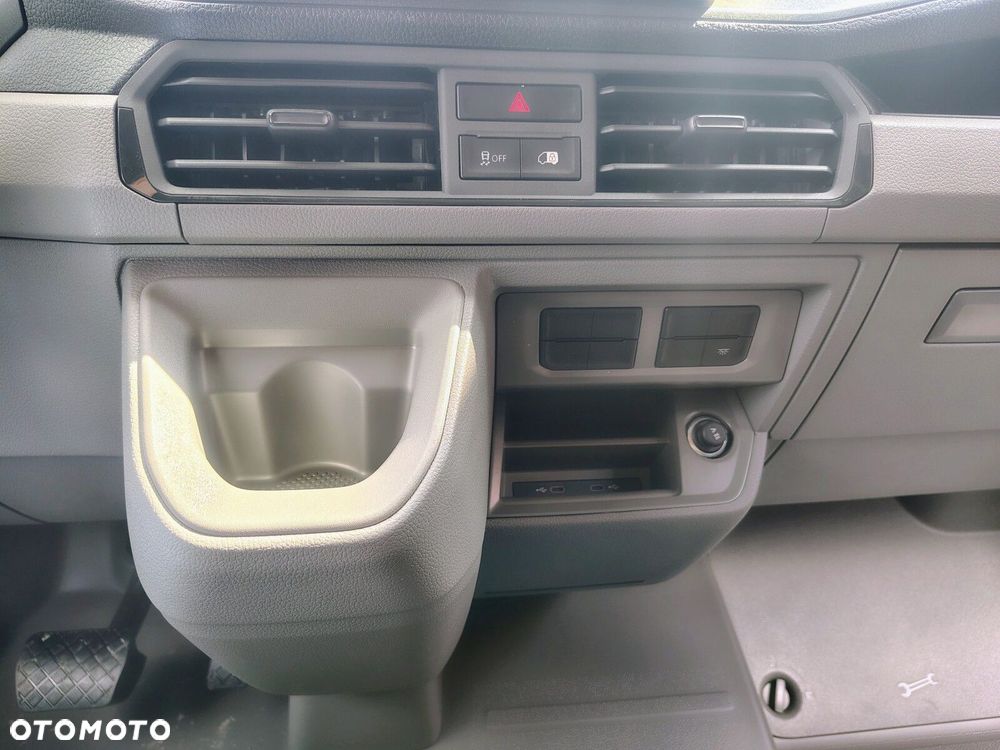 Volkswagen Crafter 35 2.0 TDI L4H3 4490 177KM AUTOMAT - 19
