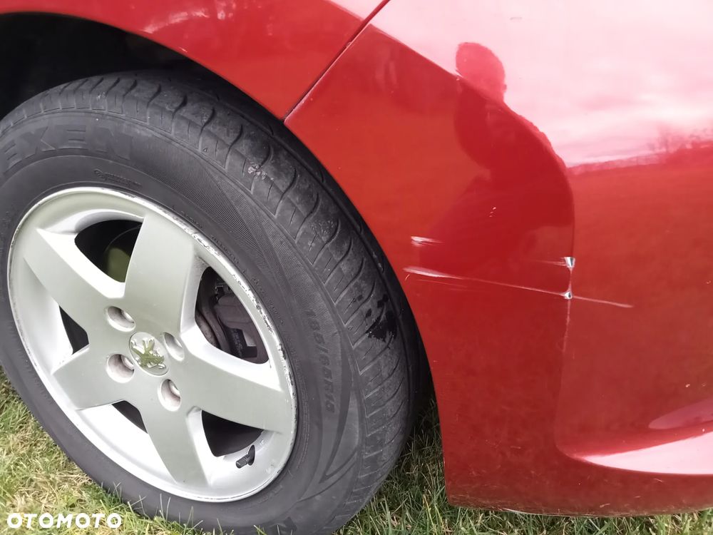 Peugeot 207 1.4 16V Trendy - 10