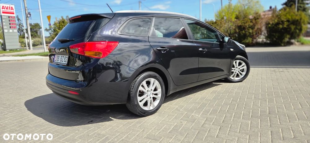 Kia Ceed 1.4 CVVT Dream-Team Edition - 13