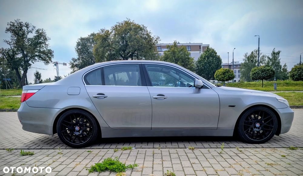 BMW Seria 5 530i - 4
