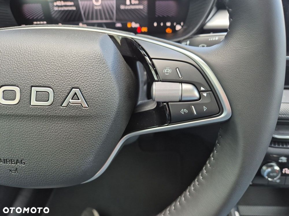 Skoda Fabia 1.0 TSI Drive DSG - 38