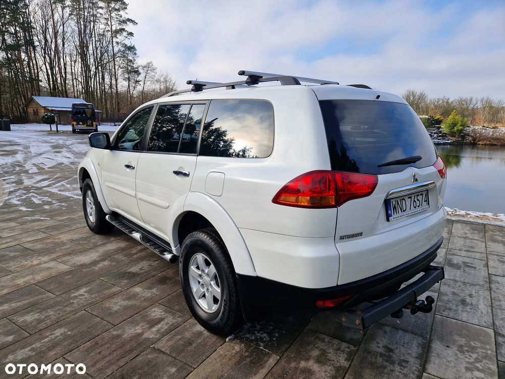 Mitsubishi Pajero Sport - 35