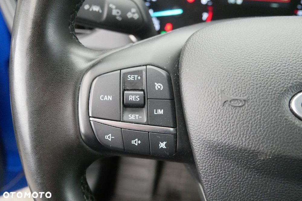 Ford Focus 1.0 EcoBoost Titanium - 24