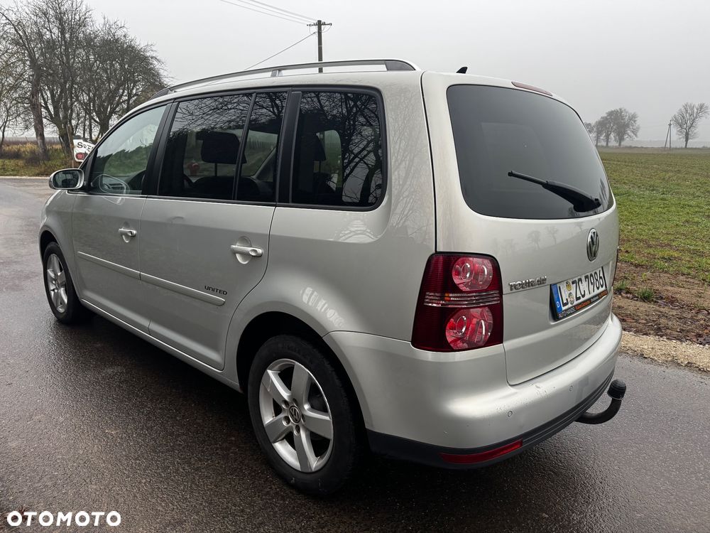 Volkswagen Touran 1.4 TSI United - 9