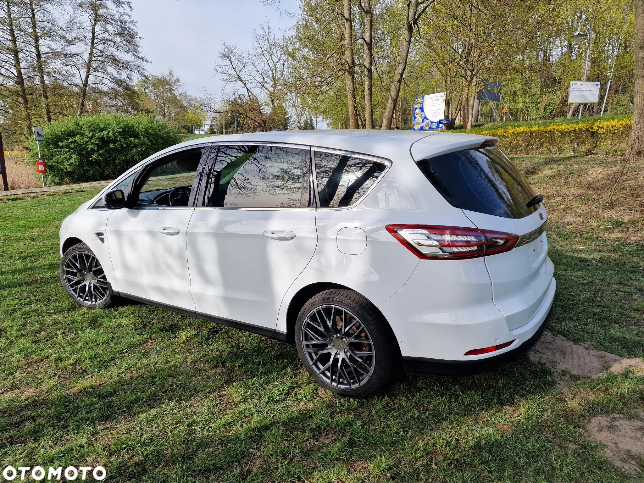 Ford S-Max 2.0 TDCi Titanium - 4