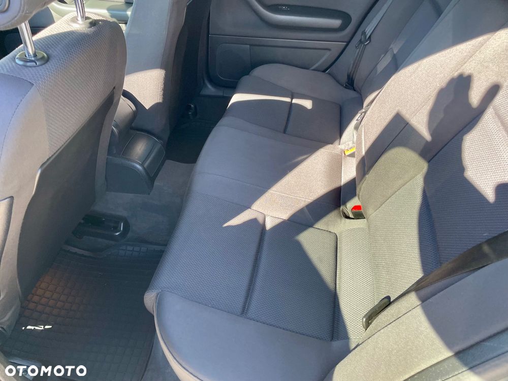 Audi A4 Avant 1.8 T - 29