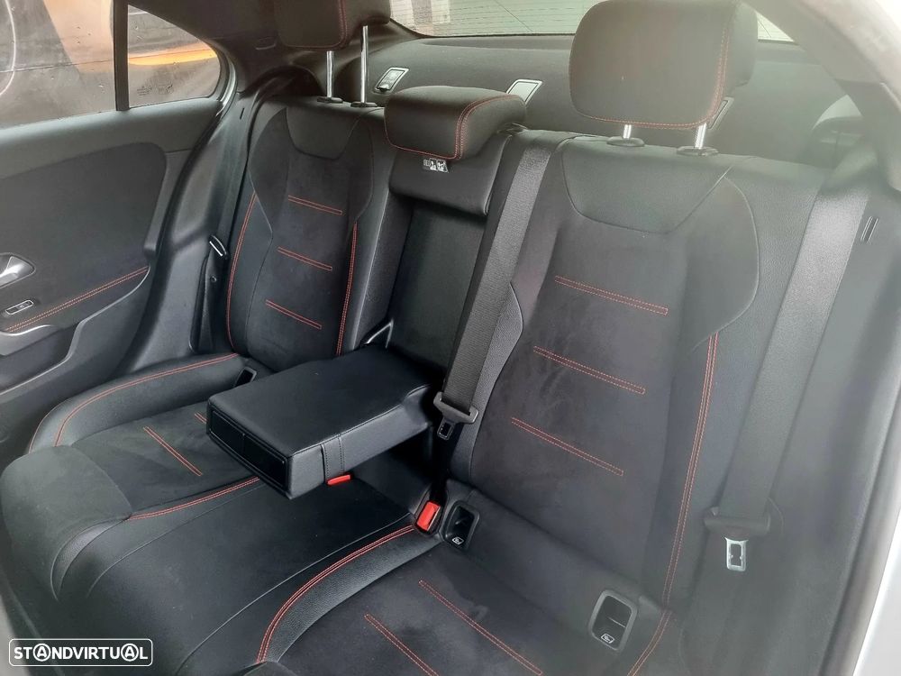 Mercedes-Benz A 250 Limousine e AMG Line - 8