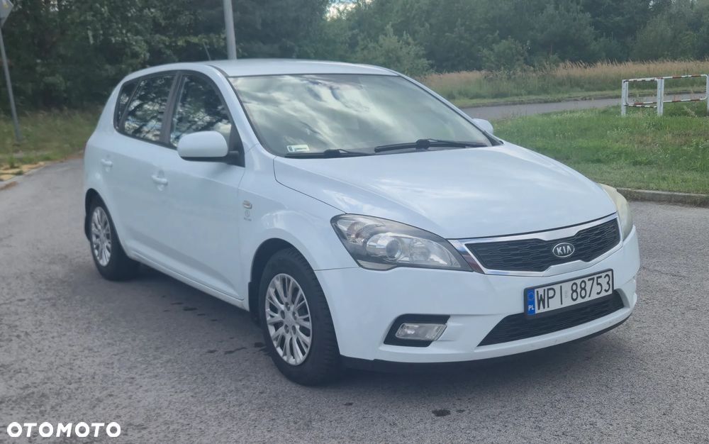 Kia Ceed 1.6 Crdi Comfort - 4