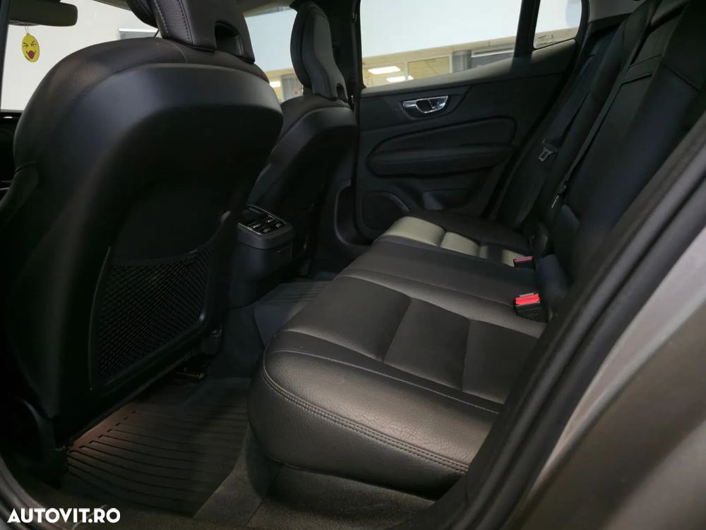 Volvo S60 T6 AWD Geartronic RDesign - 33