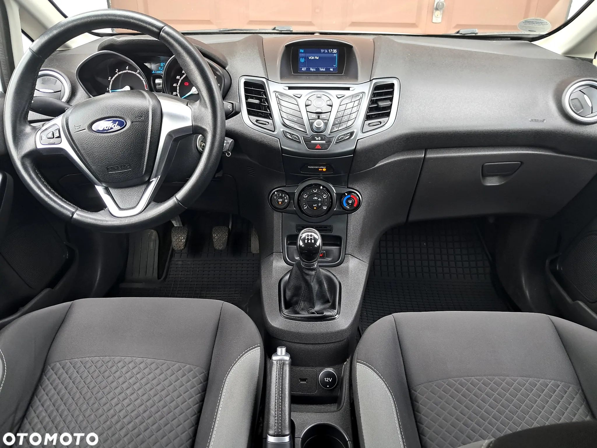 Ford Fiesta 1.25 Celebration - 8