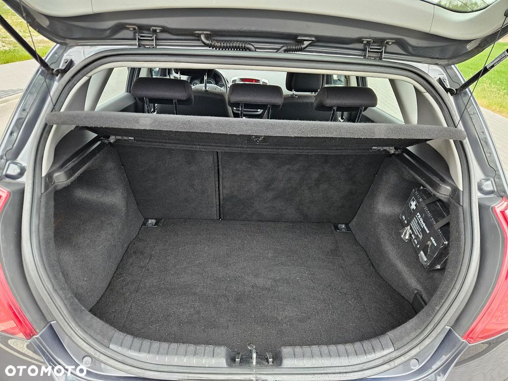 Kia Ceed 1.4 L - 13