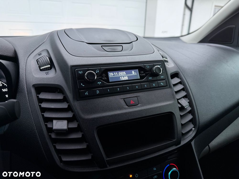 Ford Transit Connect - 25