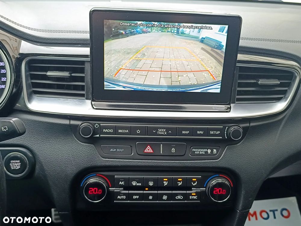 Kia Ceed 1.6 CRDi SCR L Business Line Plus - 32