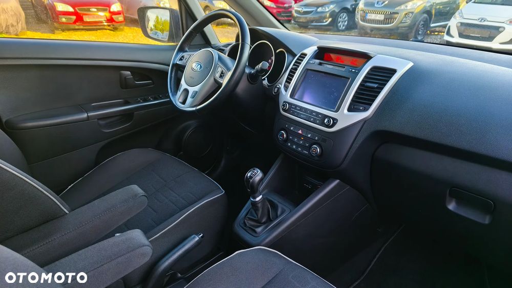 Kia Venga - 23
