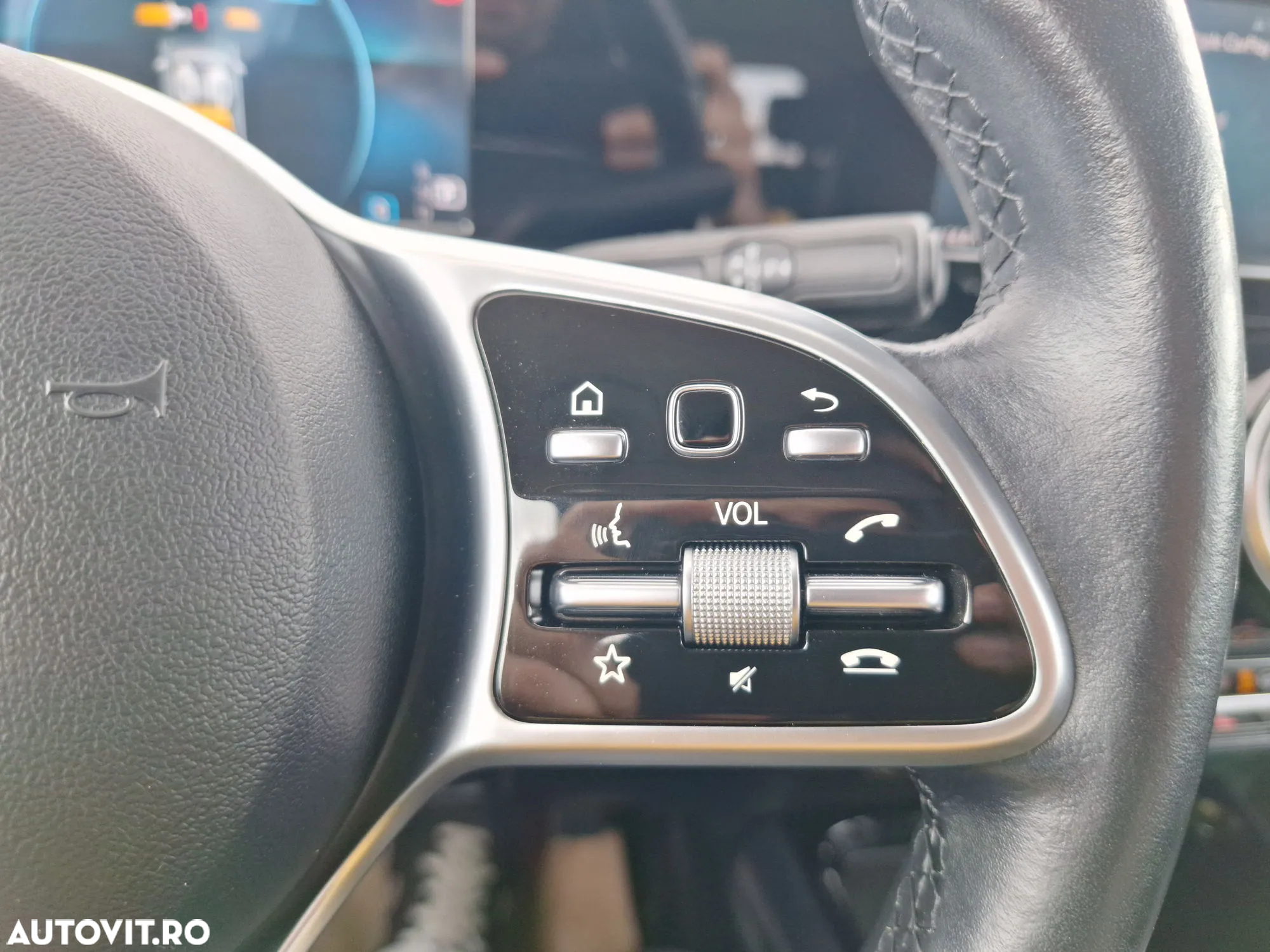 Mercedes-Benz GLA 200 d 4Matic 8G-DCT - 19