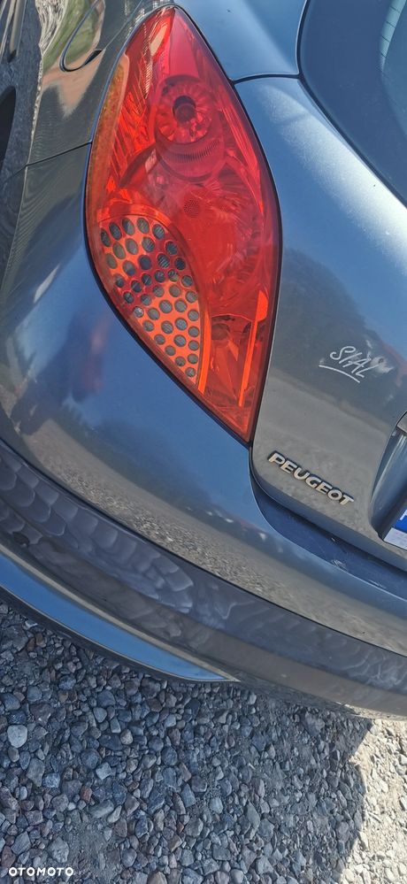 Peugeot 207 1.4 16V Trendy - 10